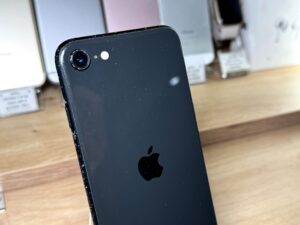 Telefon Iphone SE 2020 /128GB NOWA bateria!! gwarancja 12 miesięcy