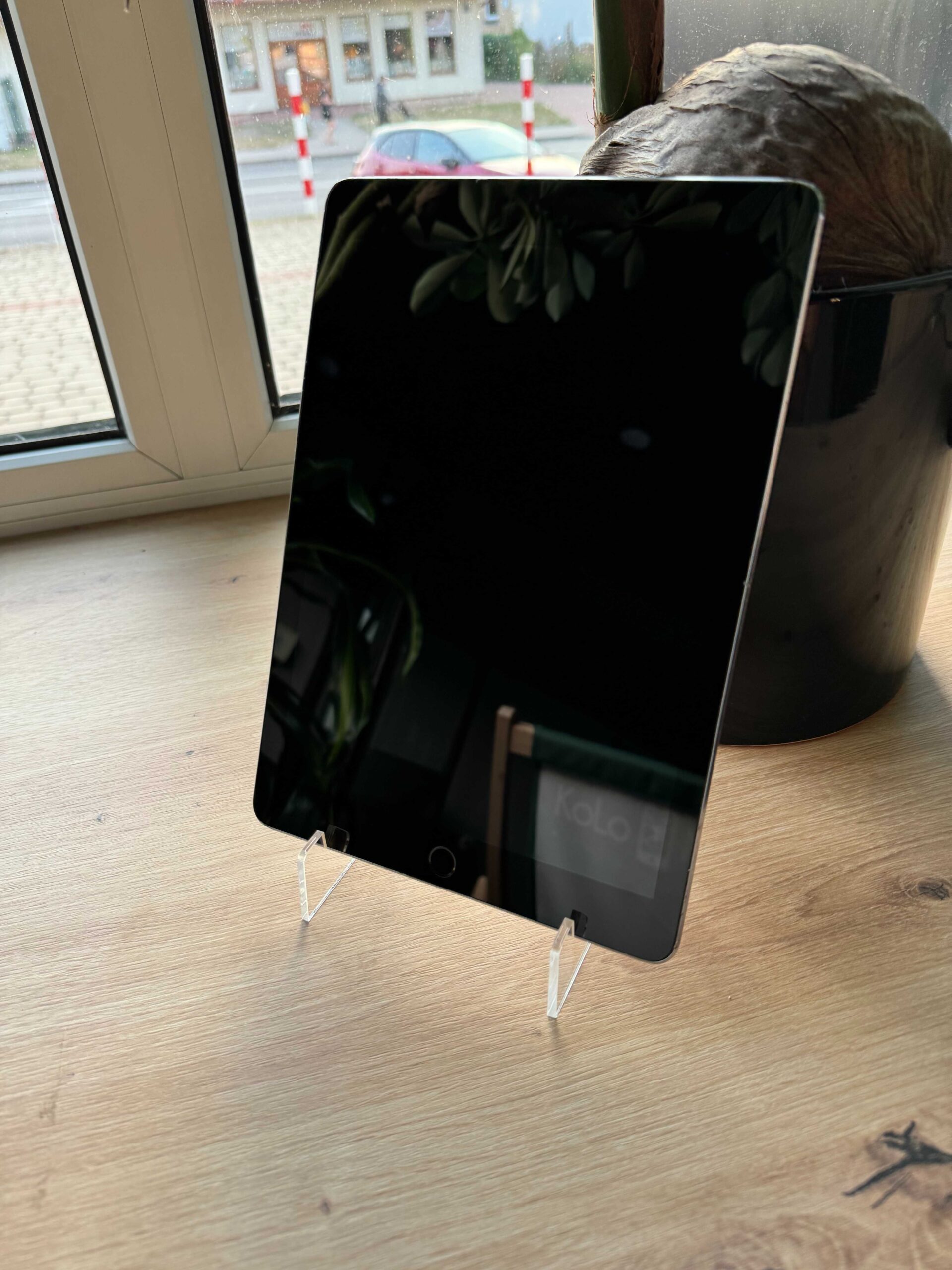 Tablet Apple iPad AIR 2 32 GB Bateria 92% 6mc gwarancja! - obrazek 3