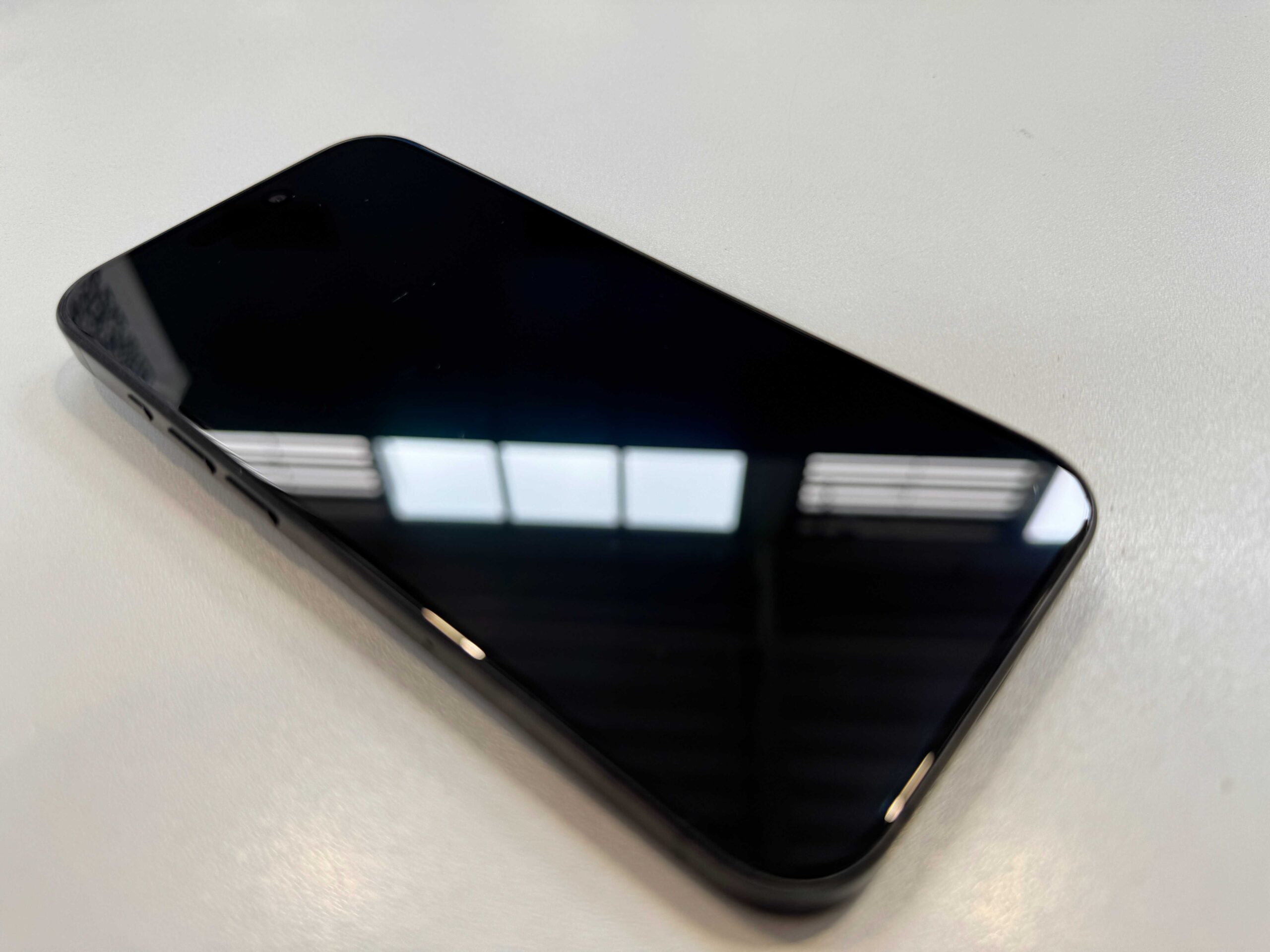 Telefon Apple iPhone 15 Pro 128 Gb bat:100% + gwarancja 12 miesięcy! - obrazek 3