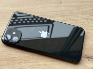 Telefon Apple iPhone 11 128 Gb bateria 100% + 12 miesiecy gwarancji!